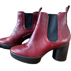 Ecco Red Leather Chelsea Style Ankle Boots